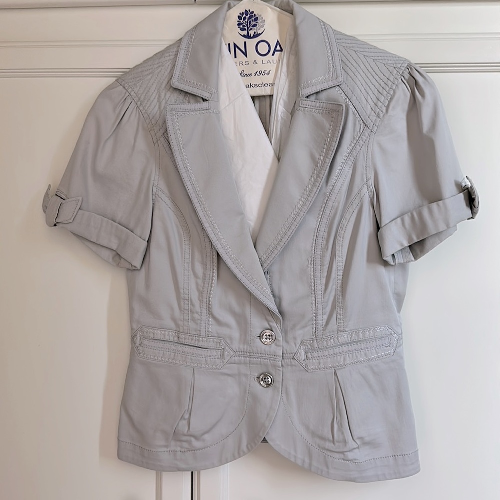 White House Black Market blazer - size 2 in EUC 🌟🤍